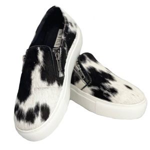 MYRA slip on shoes